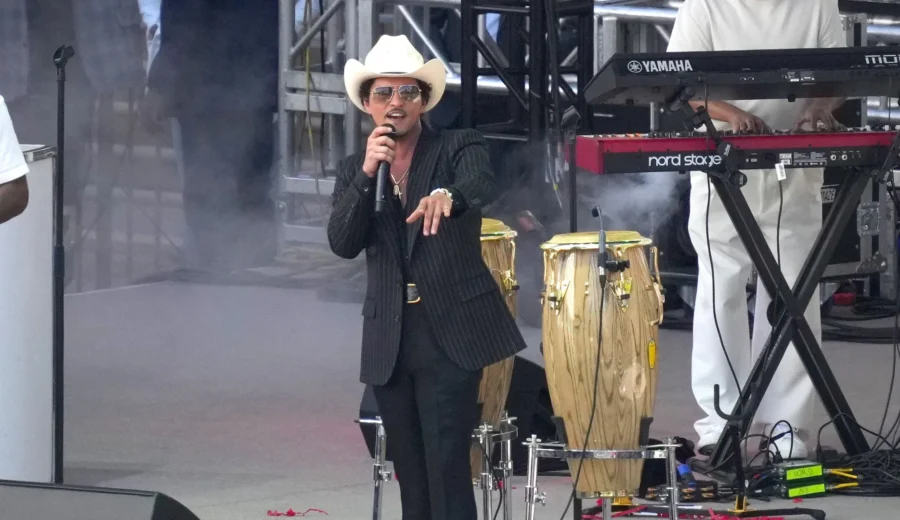 bruno mars charlotte concert romantic tour details